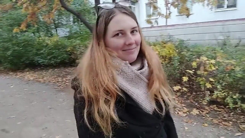 SweetAndFlow: Fucked a college girl at the entrance