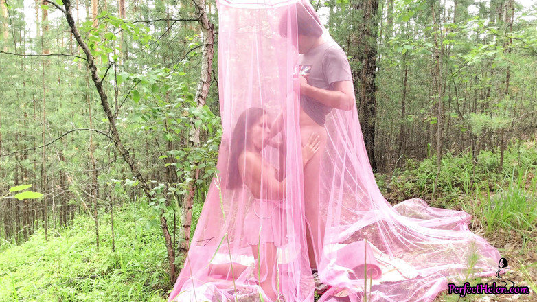 PerfectHelen: Nena mamada polla y doggystyle al aire libre en la...