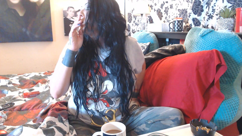Abby Anna: 1a fumata del mattino