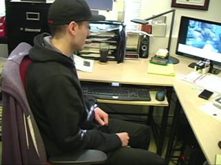 The Great Canadian Male: Dennis - První kontakt