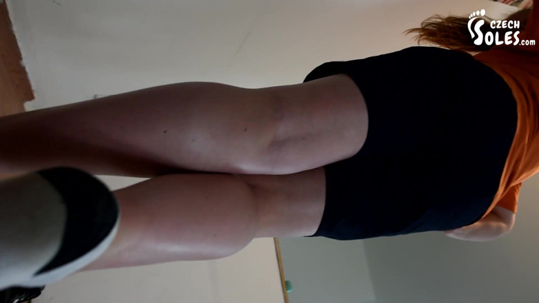 Czech Soles - foot fetish content: รองเท้าเหม็น ถุงเท้าและการย่ำยีเท้า