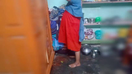 Priyanka314: Tamil beleza menina tomando banho trocando de vestido