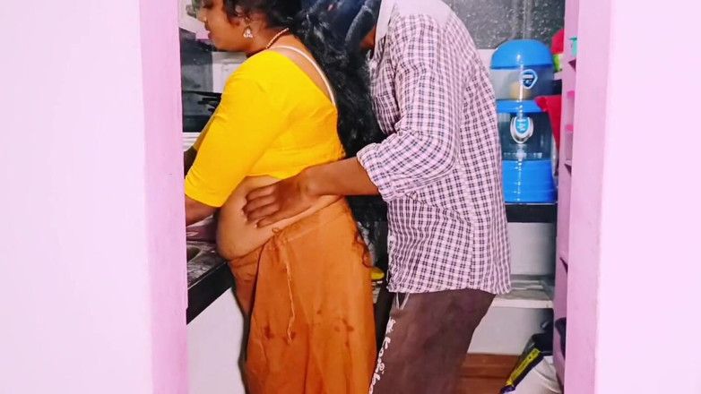 Telugu honey lips: Desi Bhabi Niestety jebanie w kuchni mężulek Bro Big Dick....
