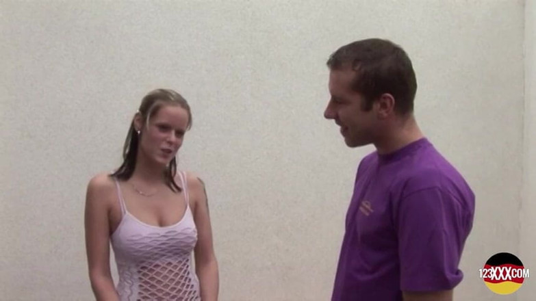 123XXX - 100% Amateurs: Whe She Rides a Cock, She Breaks It in Two