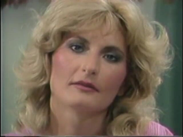 Old Good Porn: Un armăsar excitat își fute pula trepidantă în pizda blondă