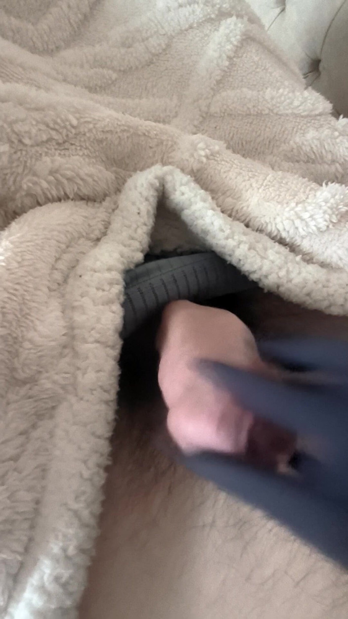 webcamboy98: Orgasmus s vibrátorem s hlavou ptáka