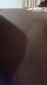 Sexy spolubydlící mě škádlí zadkem