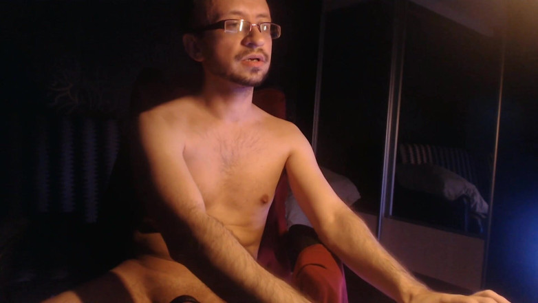 Alex Metallov: Szarpię się na pokaz kamerze internetowej