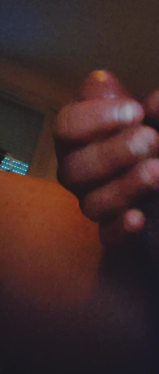 Kinky_french_boy_69: 特写自慰独奏