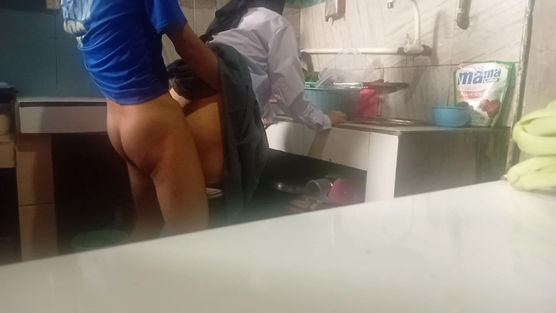 Famly sex: Viral Sma Berhijab Sepupu Di Entot Om Di Rumah Nya...