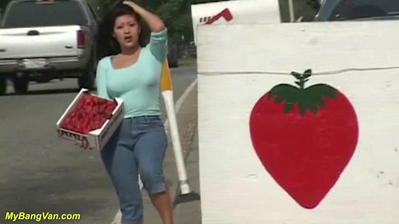 My Bang Van: La miLF paffuta rimorchiata per il suo primo bangvan DP