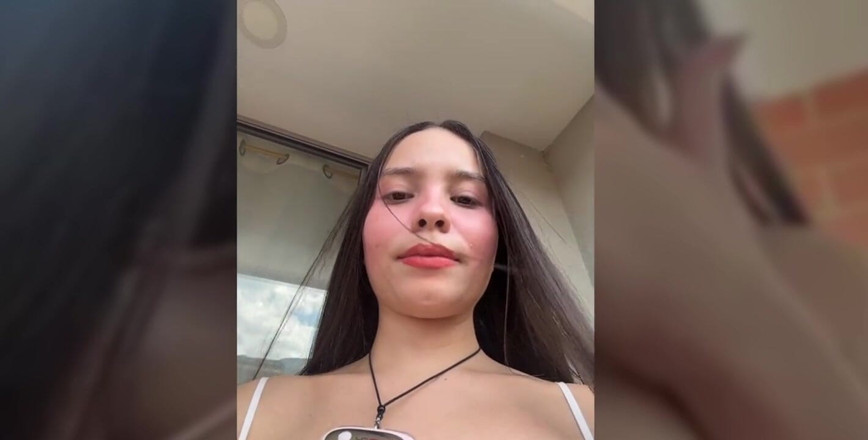 Gilr latinas: Corps Sexuel Latina, Masturbation Parfaite En Public Dans Le Streep