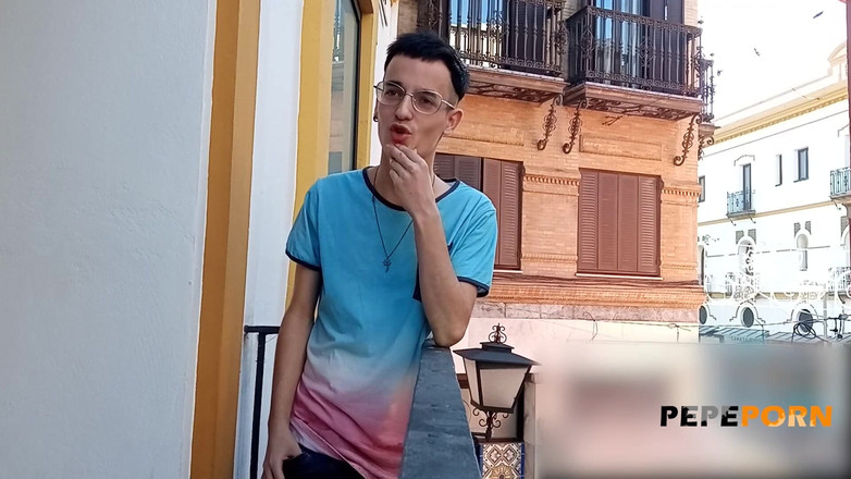 PepePorn: Tiny Dude Mr Paz Vs the Tits: Jennifer Dominic Almost...