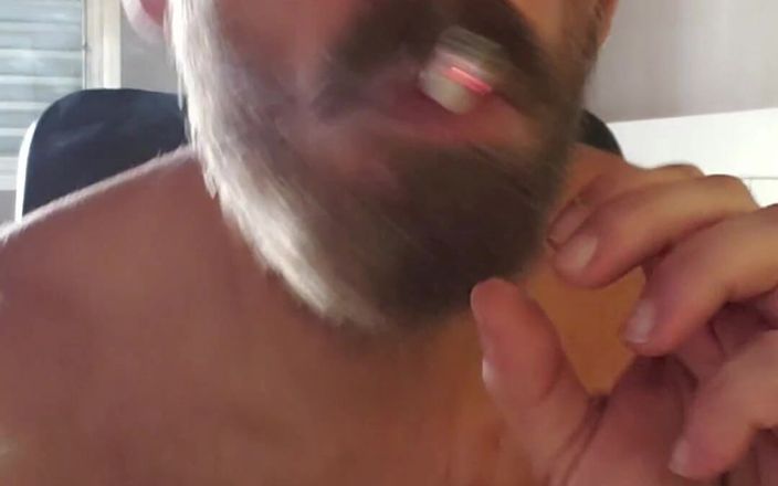 BBIG: Szkło do palenia Cash Master 01
