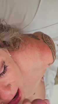 Deuxième vidéo moi avec une GILF sexy - Jonna Raizey
