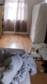 Dura foda com os dedos, foda do lado da colher e terminou com um vibrador