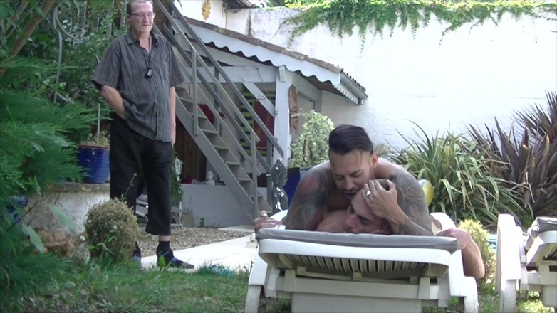 PORN FRENCH RAW FUCK CLUB X: 2311 nick dientot di taman umum sama viktor rom