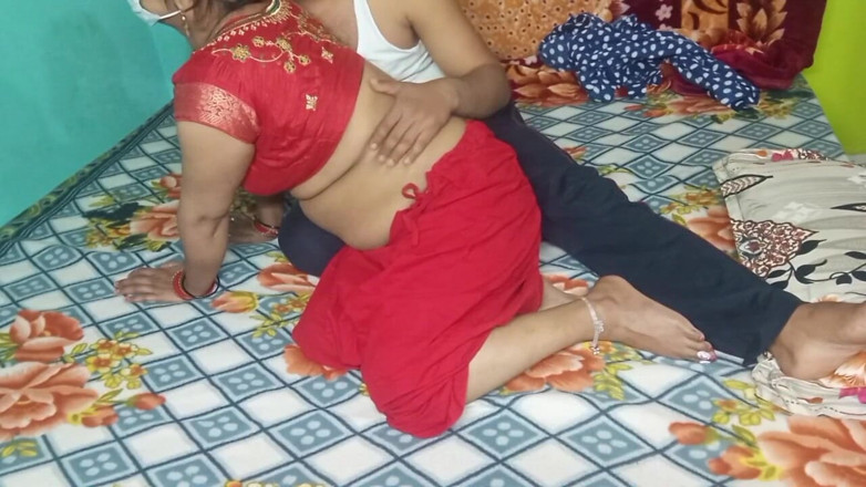 Manjushukla: pahli baar main apni premika ko uske kamre men chodta...
