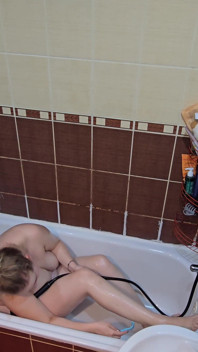Rotina Do Chuveiro Da Minha Esposa Gordinha - Raspando E Se Sentindo Fresca