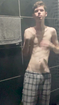 Kedoimath - Twink Showing Some Body