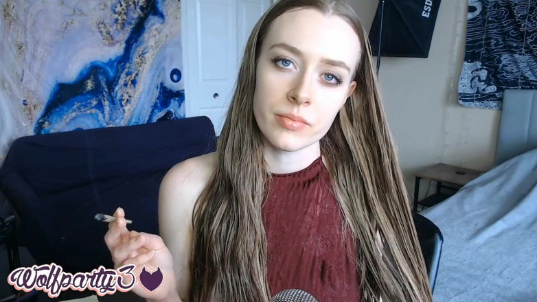 Dahlia Wolf: Findom rokende joi