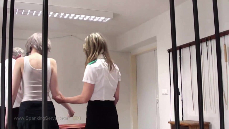 Spanking Server: Rosali gand kore maarna