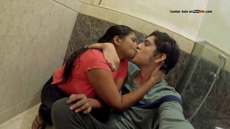 hunter Asia: Sandhya Bhabhi Bollente Romantico Sex Tape - 1