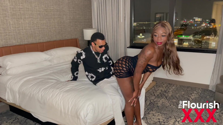 The Flourish XXX: Königin Lola Blacks Feurige Nacht Mit Lawson Jones