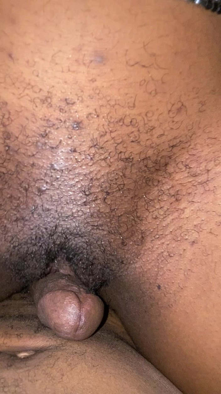 DivaHouz: Sexy Hot African Ebony Browngurl234 Grinds Big Clit and Cresmy...