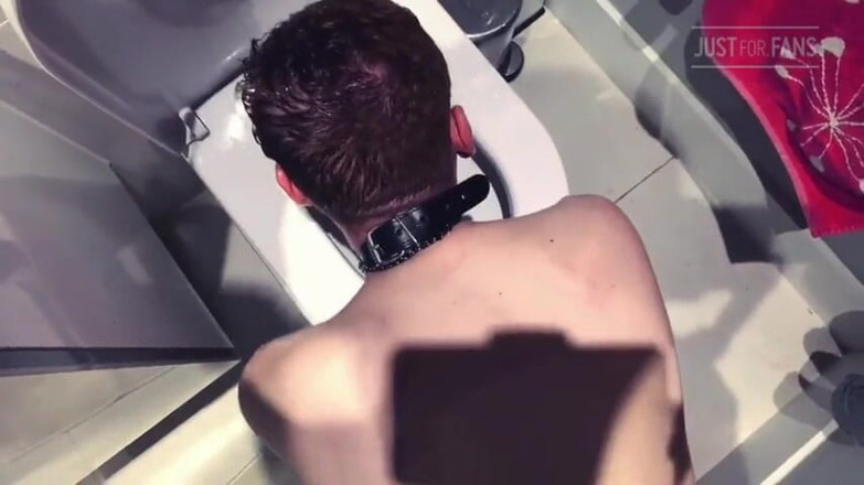 Claude Nikotine: Twink and Master - Toilet piss humiliation