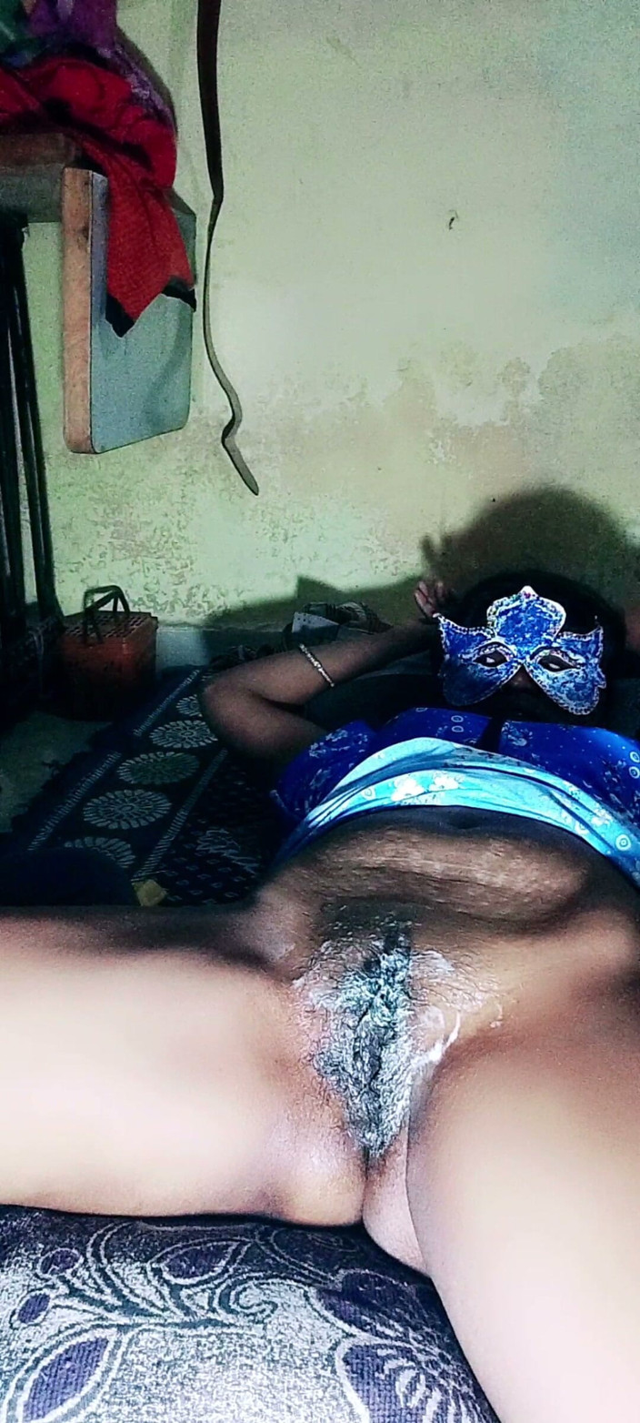 RealBamperKing: Cleaned My Hair From My Stepsister-in-law's Pussy and Fucked