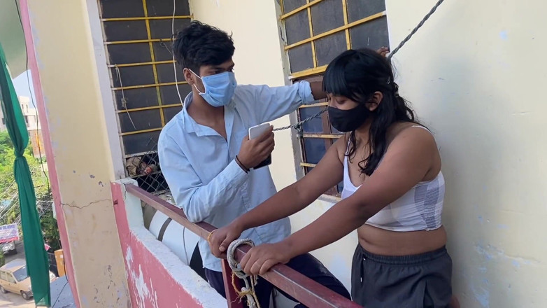 Indian Teen Girl's: Seks luar abang tiri dan adik tiri di luar percintaan...