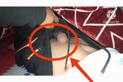 Desi__Panda: Mi profesora de matrícula tiene una gran polla monstruosa