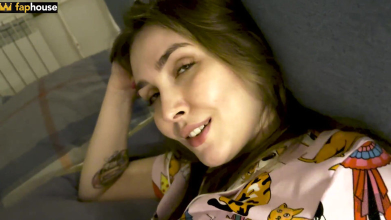 Alina Rai: Scopata matrigna in buco nero mentre il padre è al lavoro