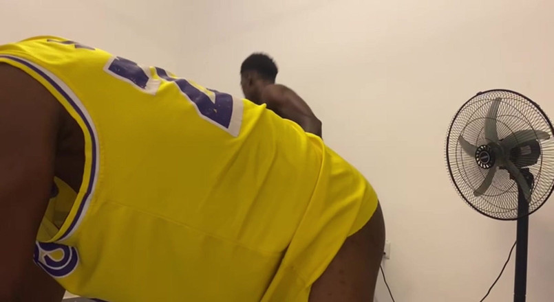 Seggzdotcum: Ella Folla Para Curar Su Estrés Después De Todo El...