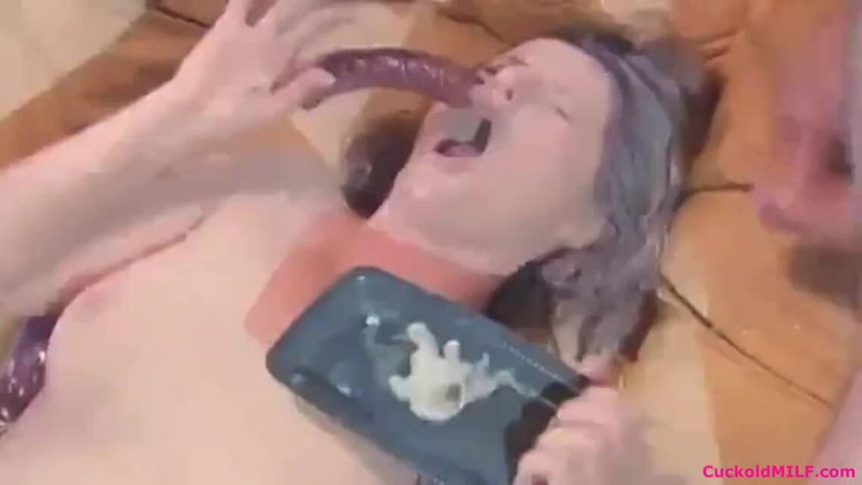 Cuckold MILF: Milf încornorat - milf încornorat suntem totul despre joc încornorat.