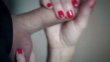 Narini: Heiße sekretärin lutschte den chef