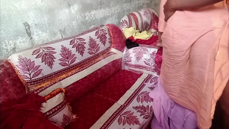 Deshi women: Virgin Indian Teen (18+) Girl Gets Ass Fucked by Boyfriend
