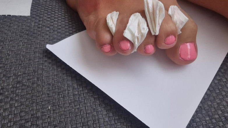 SavageHeater59: Robię paznokcie, stopy i dłonie różowym kolorem