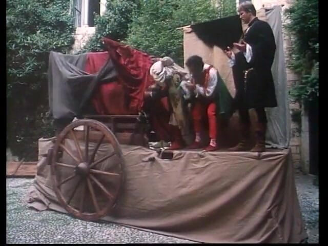 Old Good Porn: Excellent blonde princess blows king's cock on the wall in...
