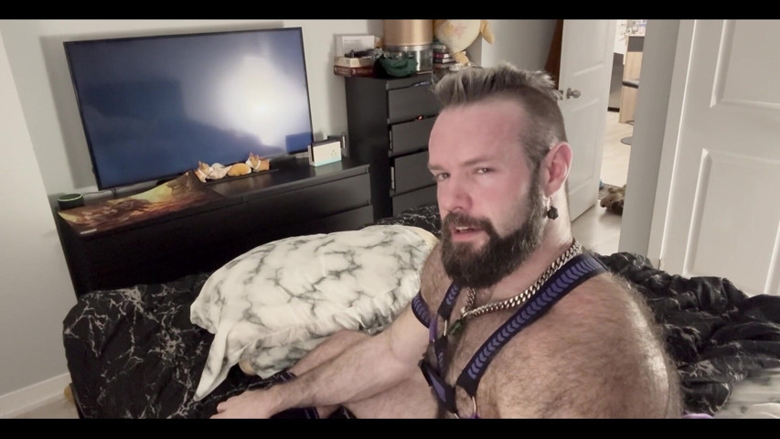 Solo at Home (Beefy Canuck) Solo at Home (Beefy Canuck)