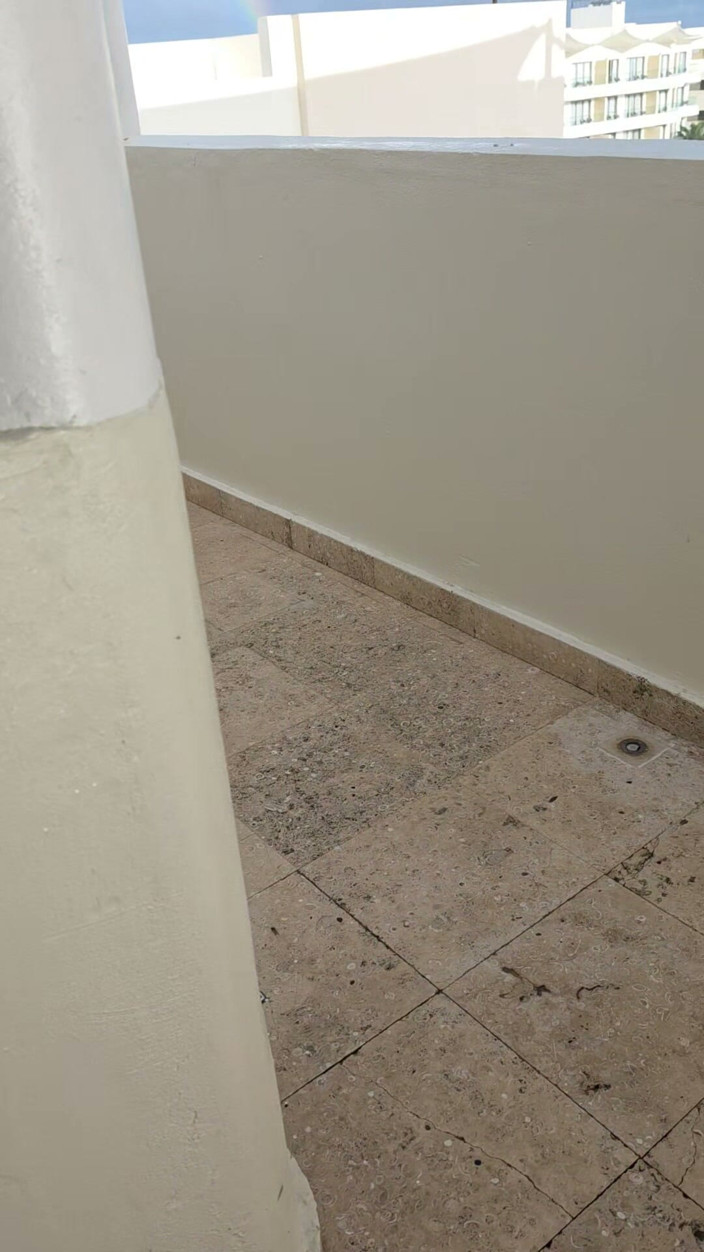 welsh_blokexxx: Public Hotel Wank