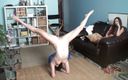 ATKIngdom: Akrobat pozlar ve istek üzerine kamera arkası