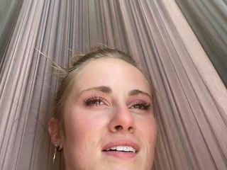 April Sparx: ストリーム開始