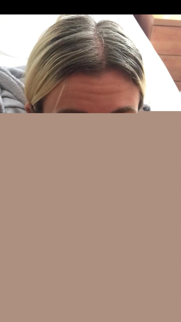 BunnyBlondyX: Xuất tinh lên mặt