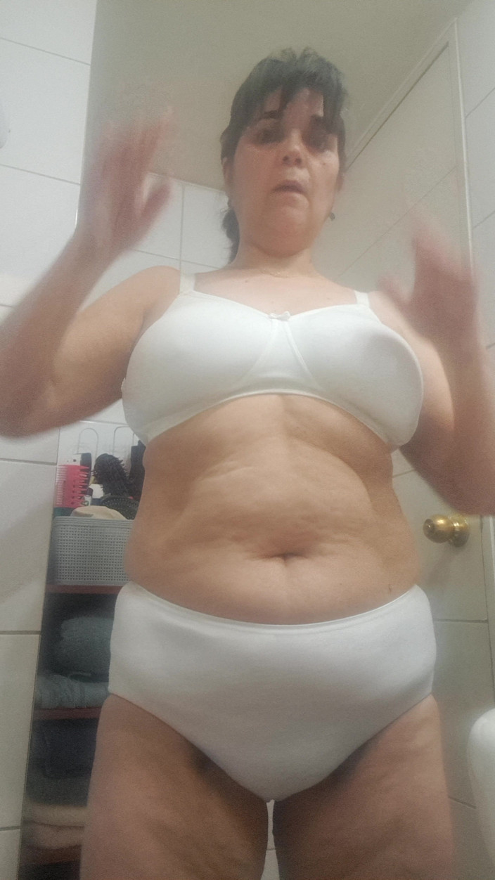 Mommy big hairy pussy: प्लस आकार की सौतेली मम्मी अधोवस्त्र