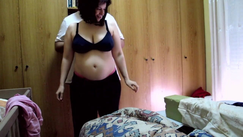 Spanish pornstar Lucia Bianco: Mi esposo me folla al estilo perrito