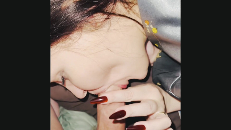 sexalko: Mi suegra acarició mi pene, y lo inserté por detrás...