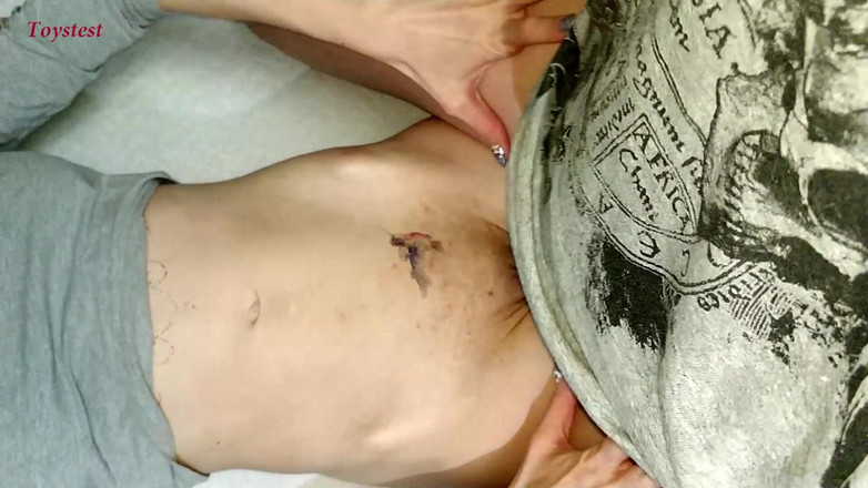 Toystest: La sorellastra non è più vergine... così possiamo farlo per tutta...