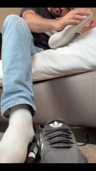 Just Arrived in Manchester with My Sweaty Socks on! Who Sniffs?